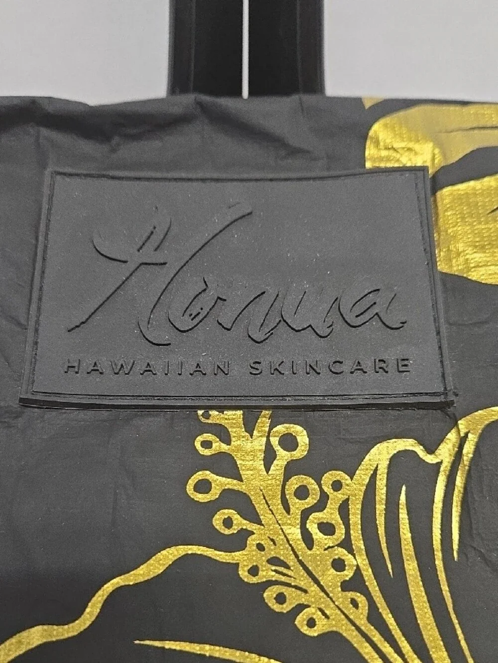 Honua Hawaiian Skincare Blk & Gold Floral Zippered Cosmetic Bag EUC 9